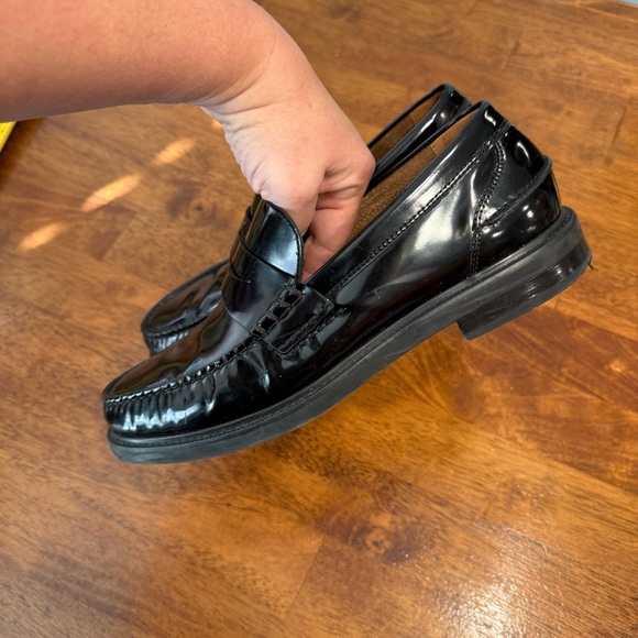 Men’s Cole Haan Pinch Prep Classic Black Patent Leather Loafers size 7.5 main image 11